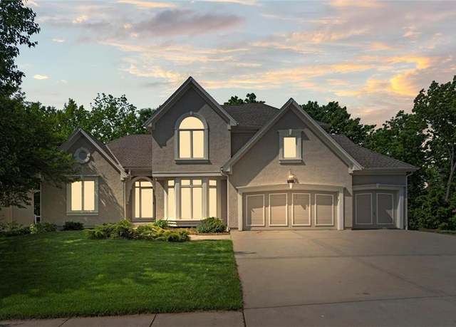 Property at 14913 W 72nd St, Shawnee, KS 66216, 5 beds, 4.5 baths