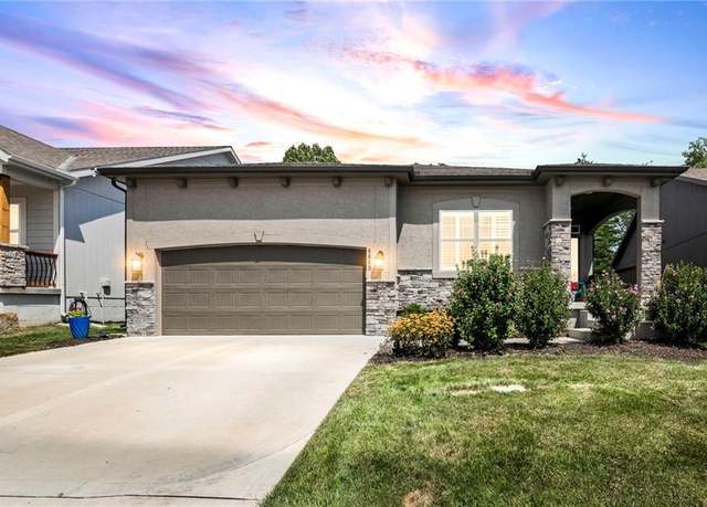 Property at 8683 N Allenton Ave, Kansas City, MO 64154, 4 beds, 3 baths