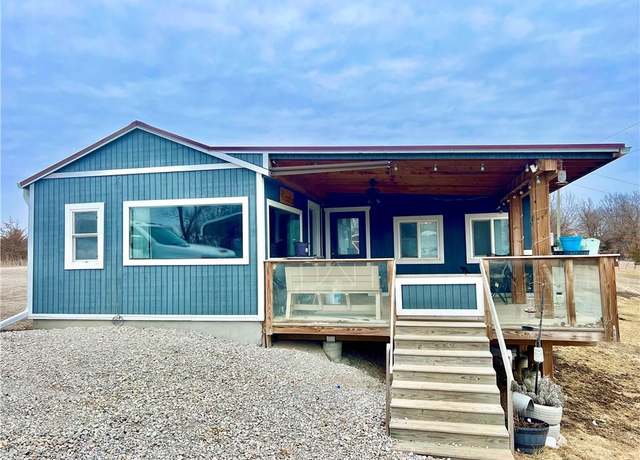 Property at 15754 Lark St, Princeton, MO 64673, 1 bed, 1 bath