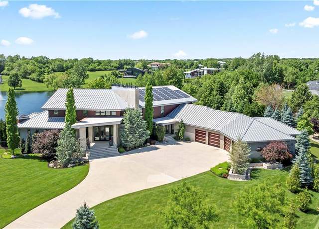 Property at 10712 W 165th St, Overland Park, KS 66221, 4 beds, 5.5 baths
