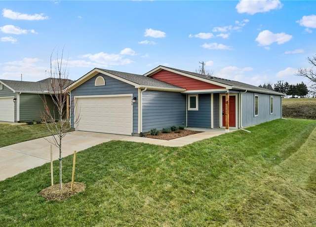 Property at 2158 Woodfield Dr, Tonganoxie, KS 66086, 3 beds, 2 baths