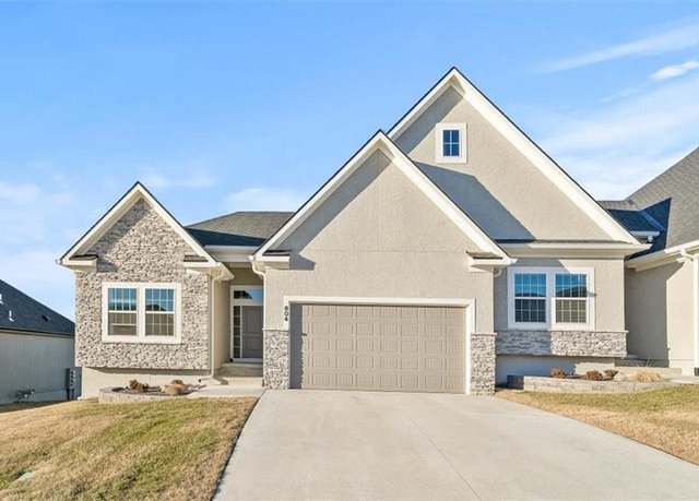 Property at 804 NE Algonquin St Unit A, Lee's Summit, MO 64064, 2 beds, 2 baths