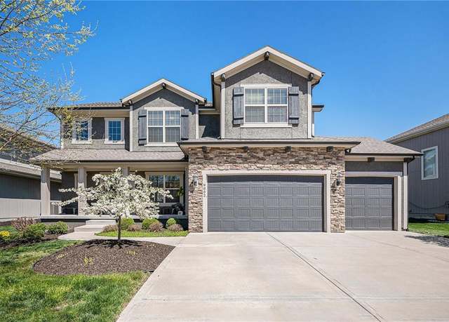 Property at 9002 W 165th Ter, Overland Park, KS 66085, 5 beds, 4 baths