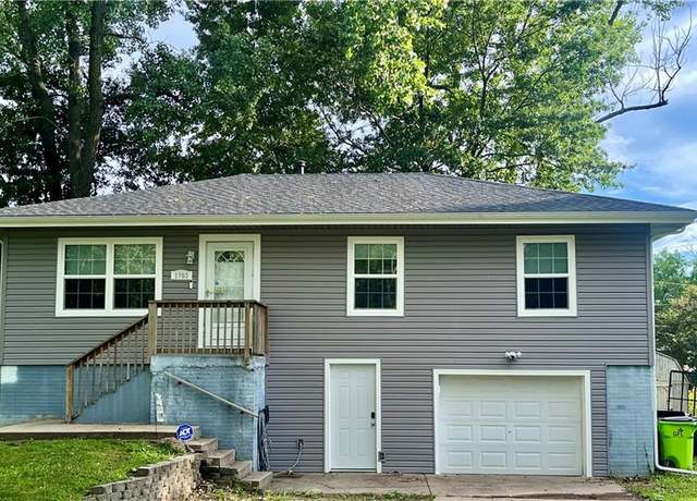 Property at 1703 Beverly Cir, Harrisonville, MO 64701, 3 beds, 1 bath