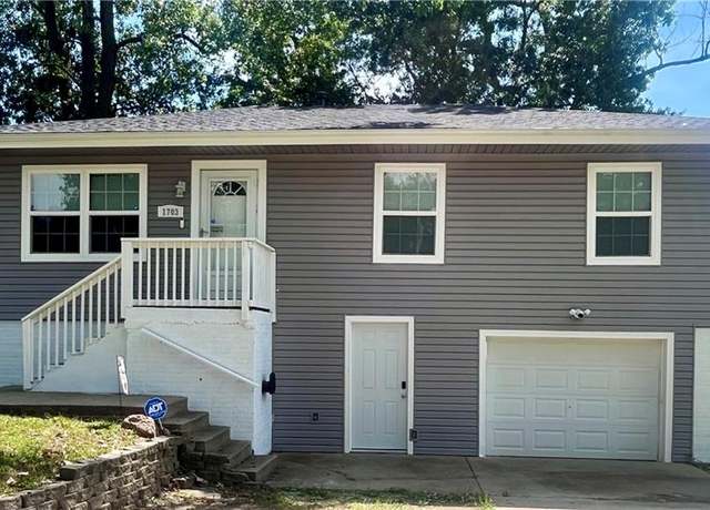 Property at 1703 Beverly Cir, Harrisonville, MO 64701, 3 beds, 1 bath