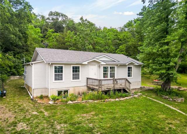 Property at 1540 N 600 Rd, Baldwin City, KS 66006, 3 beds, 2 baths
