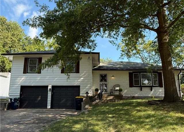 Property at 1480 E 76th Ter, Kansas City, MO 64131, 3 beds, 2 baths
