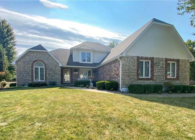 Property at 2257 Summerfield Dr, Lee's Summit, MO 64081, 4 beds, 4 baths