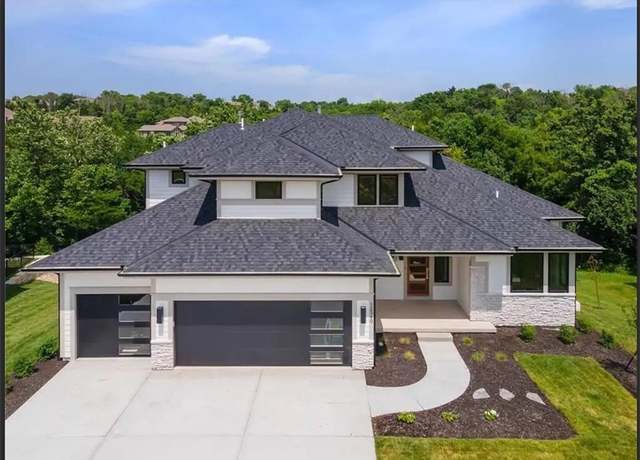 Property at 15432 W 171st Ter, Olathe, KS 66062, 5 beds, 4.5 baths