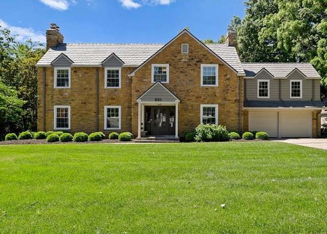 Property at 835 W 53rd Ter, Kansas City, MO 64112, 4 beds, 3.5 baths