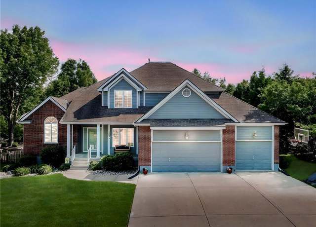 Property at 3601 NE 94th Ter, Kansas City, MO 64156, 5 beds, 3.5 baths
