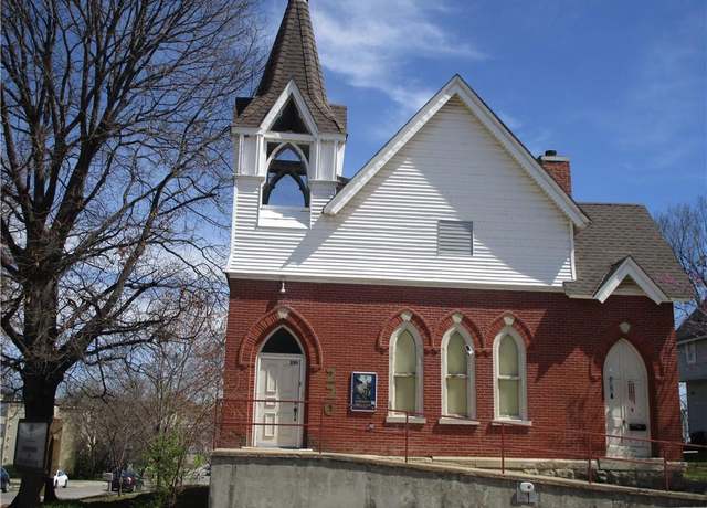 Property at 220 N 9th St, Atchison, KS 66002, 1 bed, 1 bath