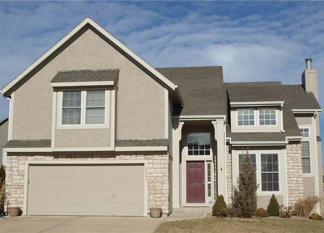 Property at 16584 W 156th Ter, Olathe, KS 66062, 5 beds, 3 baths