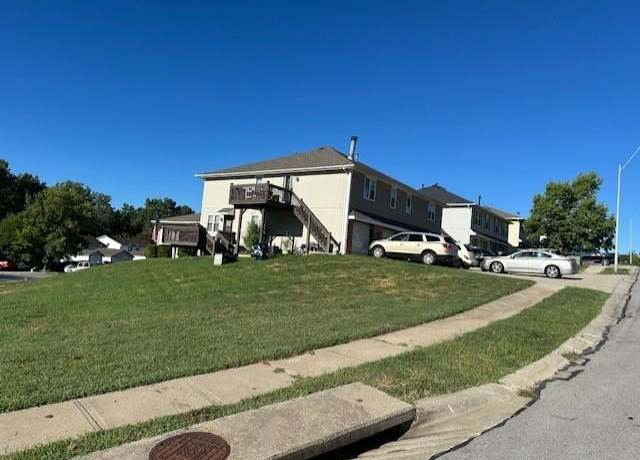 Property at 8703 NW 82nd Ter, Kansas City, MO 64152, 10 beds, 6.5 baths