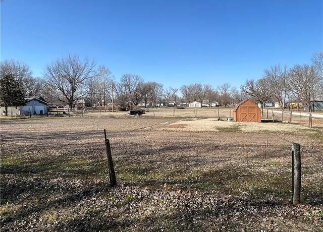 Property at 328 S Tennessee St, Iola, KS 66749