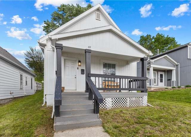 Property at 69 N Valley St, Kansas City, KS 66102, 2 beds, 1 bath