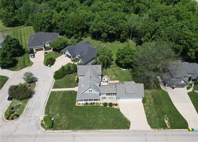 Property at 3216 N 128th St, Kansas City, KS 66109, 4 beds, 3.5 baths