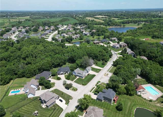 Property at 3216 N 128th St, Kansas City, KS 66109, 4 beds, 3.5 baths
