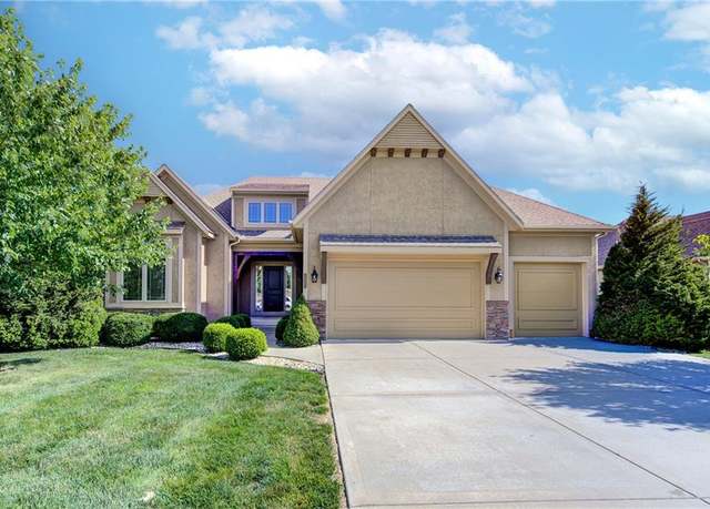Property at 2660 SW 9th Ter, Lee's Summit, MO 64081, 5 beds, 4 baths