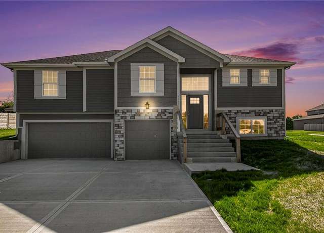 Property at 12414 Adam St, Excelsior Springs, MO 64024, 4 beds, 3 baths
