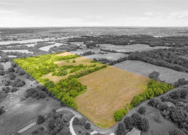 Property at 10002 S Brown Rd, Oak Grove, MO 64075