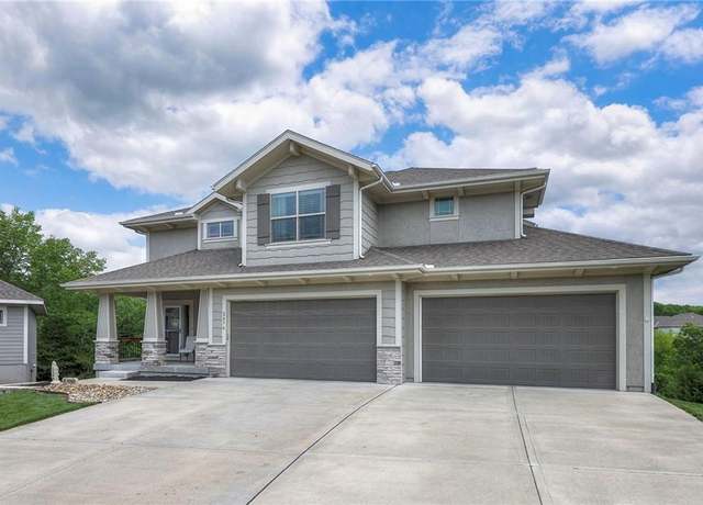 Property at 2870 W Wabash St, Olathe, KS 66061, 5 beds, 4.5 baths