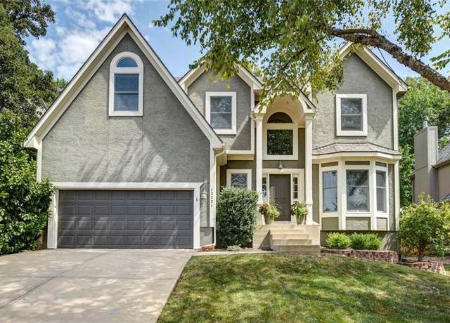 Property at 13221 Barton St, Overland Park, KS 66213, 4 beds, 4 baths