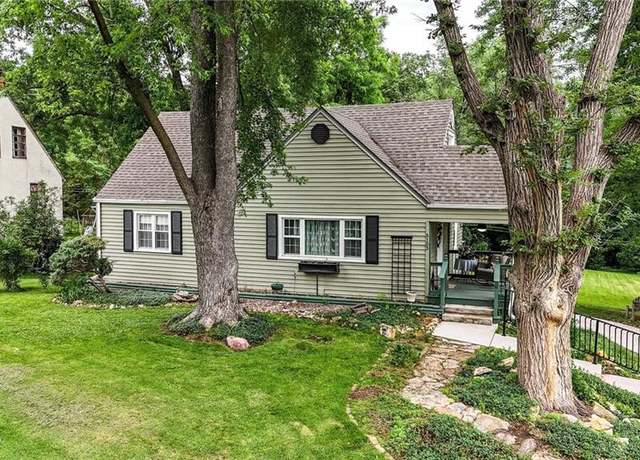 Property at 5103 NE Marvin Rd, Kansas City, MO 64118, 5 beds, 3 baths