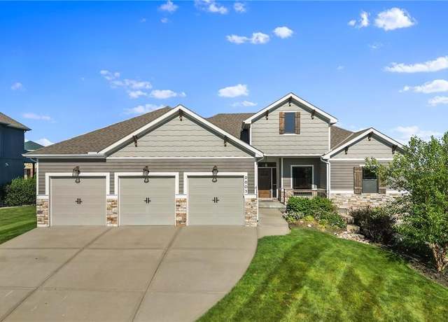 Property at 9605 N Home Ave, Kansas City, MO 64157, 6 beds, 3 baths