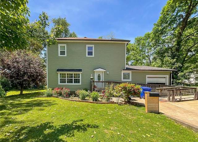 Property at 1716 S Beacon Ave, Sedalia, MO 65301, 5 beds, 2 baths