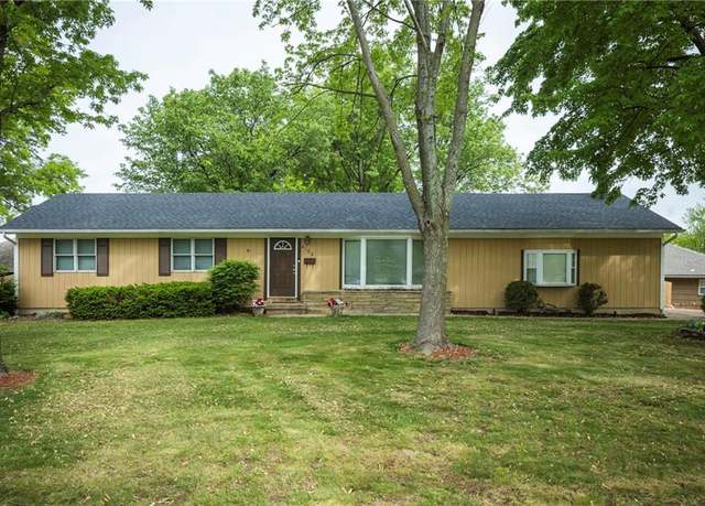 Property at 4100 Duck Rd, Grandview, MO 64030, 5 beds, 2 baths