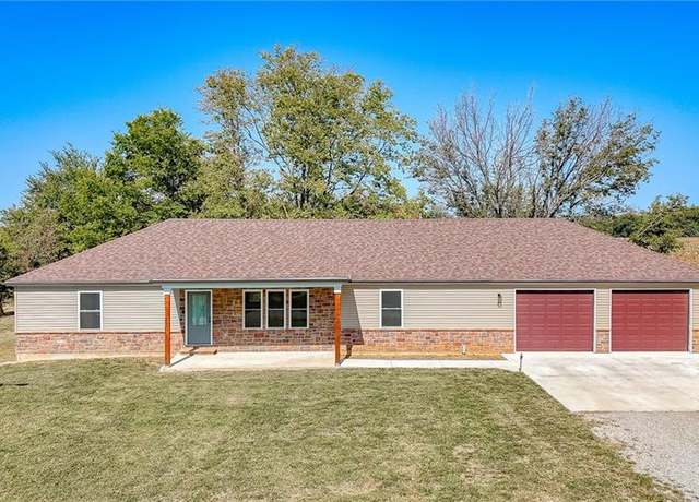 Property at 363 SE PP Hwy, Leeton, MO 64761, 4 beds, 3 baths