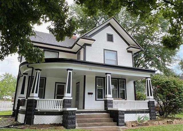Property at 233 Main St, Osawatomie, KS 66064, 4 beds, 2 baths