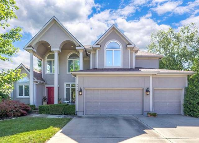 Property at 3013 S Granite Ave, Blue Springs, MO 64015, 4 beds, 3.5 baths