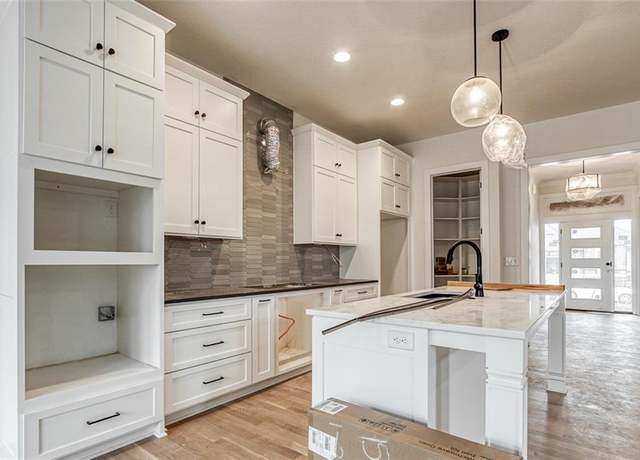 Property at 13825 Westgate St, Overland Park, KS 66221, 4 beds, 3 baths