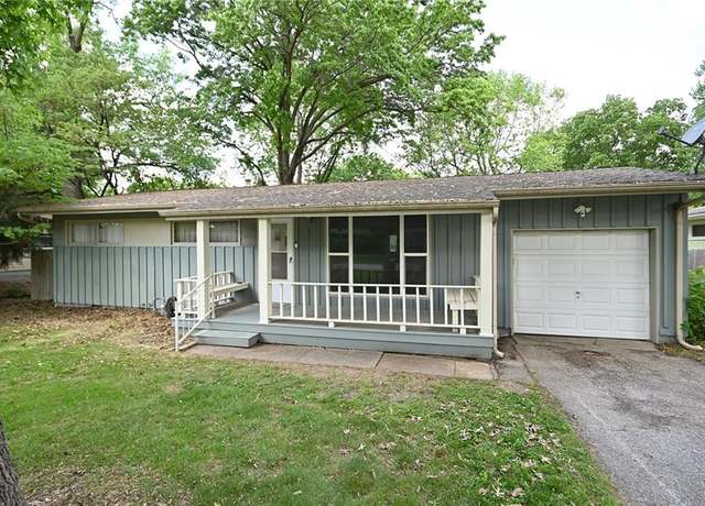 Property at 7032 N Coronado St, Kansas City, MO 64152, 3 beds, 1 bath
