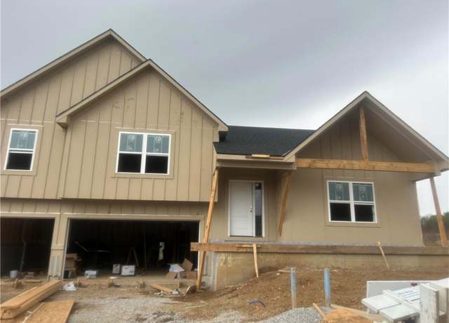 Property at 4209 SE Adams Drive Dr, Blue Springs, MO 64014, 3 beds, 3 baths