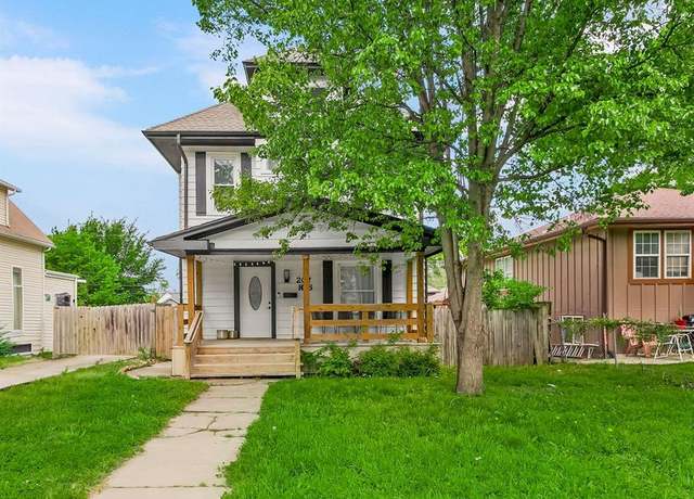 Property at 207 N 15th St, Kansas City, KS 66102, 3 beds, 1.5 baths