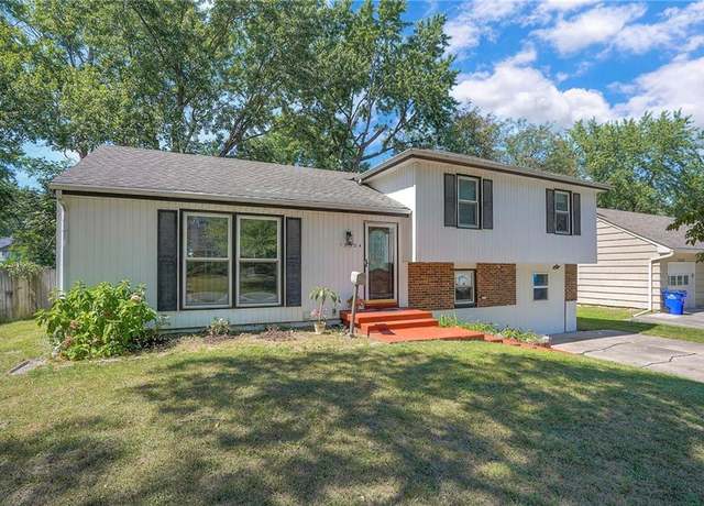 Property at 13304 Donnelly Ave, Grandview, MO 64030, 4 beds, 2 baths