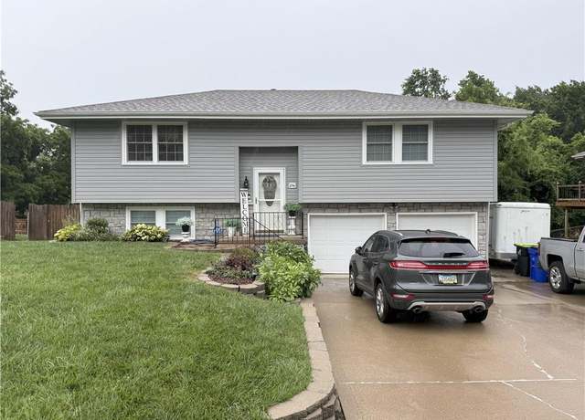 Property at 2741 N 110th Ter, Kansas City, KS 66109, 3 beds, 2 baths