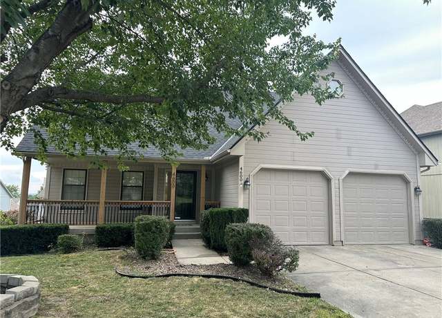 Property at 4600 Kingston Dr, Lee's Summit, MO 64064, 4 beds, 3.5 baths