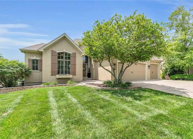Property at 10302 N Garfield Ave, Kansas City, MO 64155, 4 beds, 3.5 baths