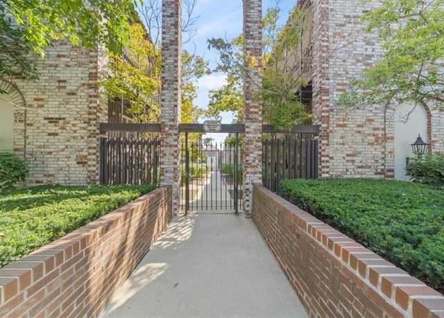 Property at 5015 Walnut St Unit A, Kansas City, MO 64112, 1 bed, 1 bath
