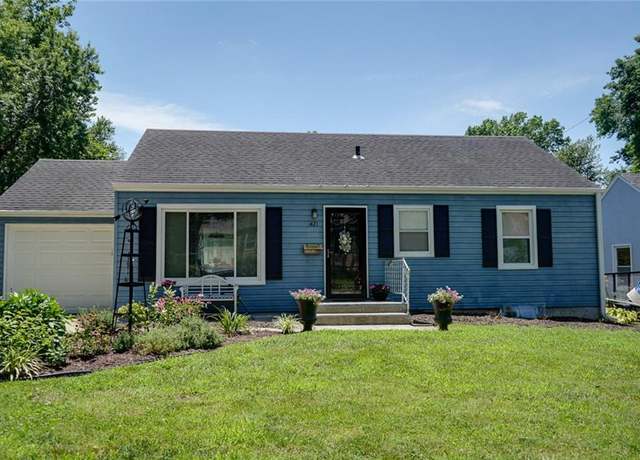 Property at 1421 W 28th Ter, Independence, MO 64052, 2 beds, 1 bath