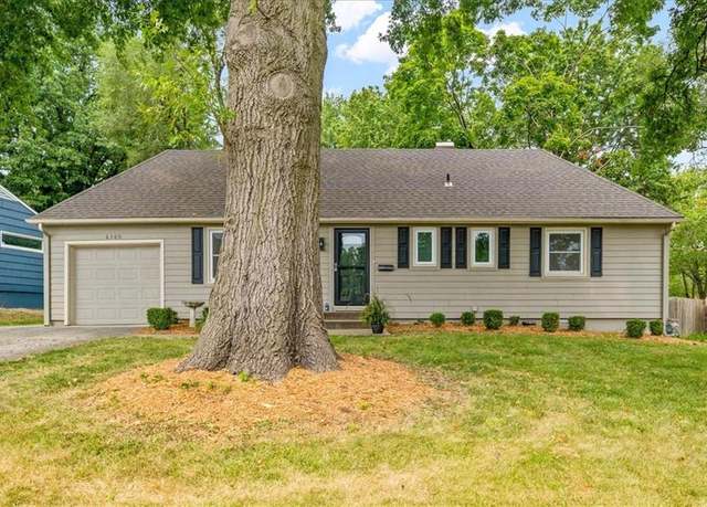 Property at 6300 W 78th St, Prairie Village, KS 66208, 3 beds, 1.5 baths