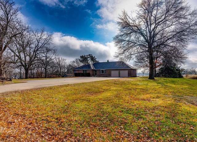 Property at 3385 W 183rd St, Stilwell, KS 66085, 2 beds, 2 baths