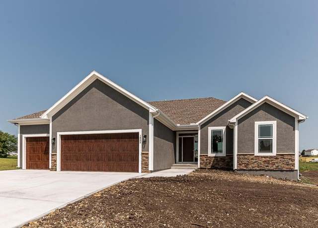 Property at 1714 N 162nd Cir, Basehor, KS 66007, 3 beds, 2 baths