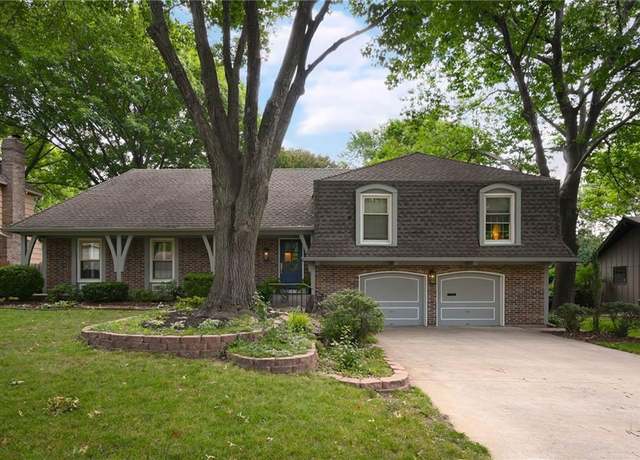 Property at 8821 Birch Ln, Prairie Village, KS 66207, 4 beds, 2.5 baths