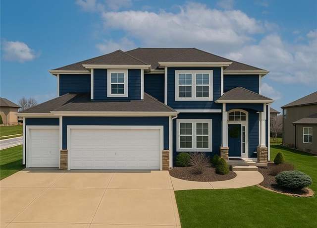 Property at 1237 Hillmann Ln, Warrensburg, MO 64093, 5 beds, 2.5 baths