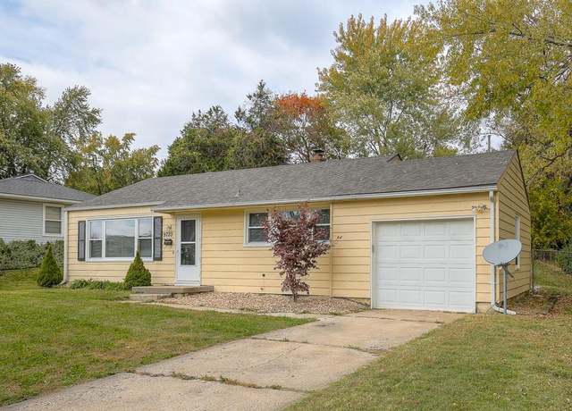 Property at 9720 E 35th St, Independence, MO 64052, 2 beds, 1 bath